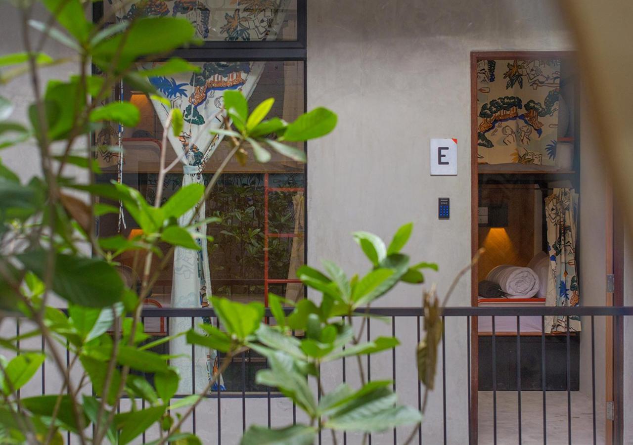 Tan Hostel X Cafe , Aonang Beach (Adults Only) Ao Nang Exterior photo